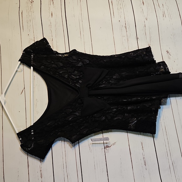 Black‎ Lace Short Sleeve Peplum Leotard Bow Back Women's Top NwT ,M - Picture 4 of 10